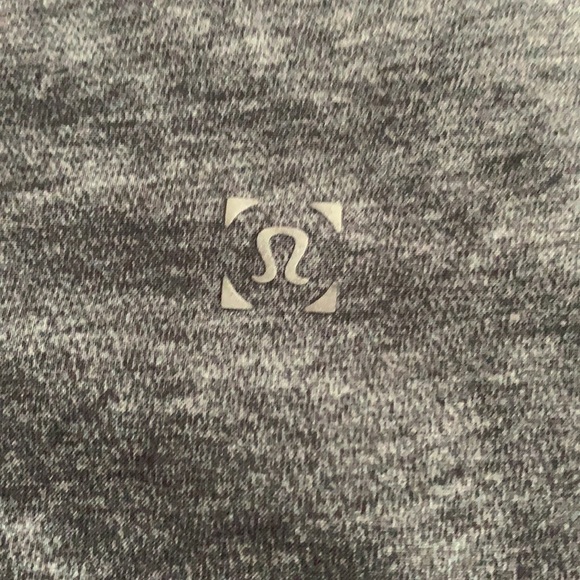 Lululemon T.H.E. Short *Linerless 11" size M - Picture 4 of 7